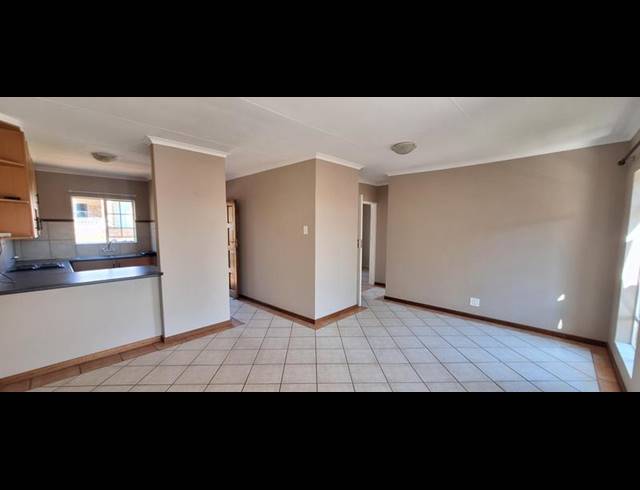 2 BEDROOM APARTMENT FOR SALE IN MORELETAPARK